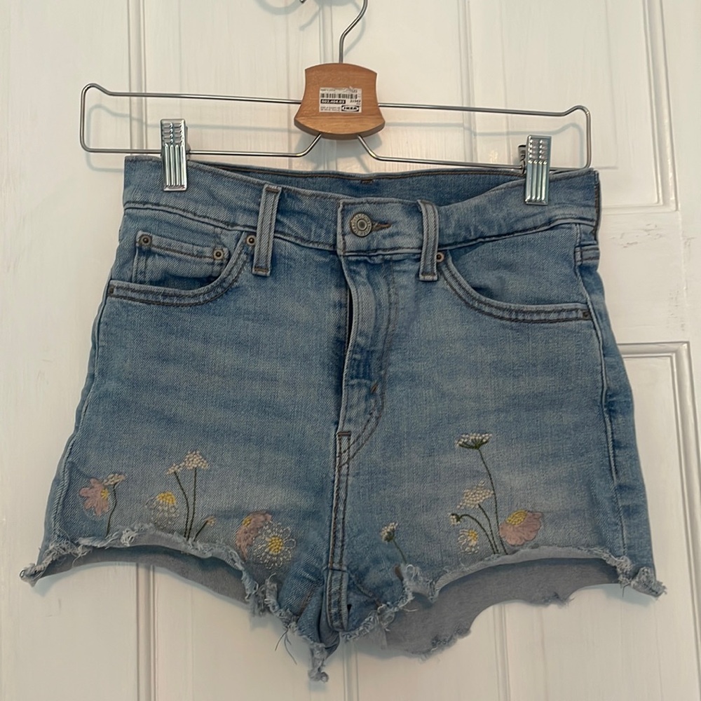 Levis Embroidered Jean Short Raw Hem High Rise